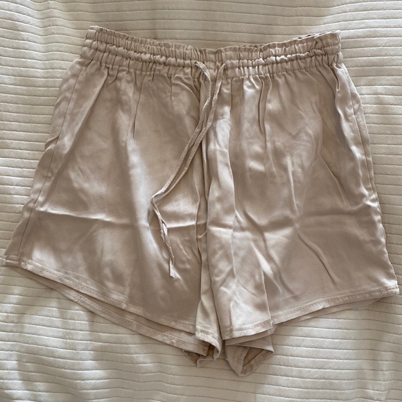 H&M Linen Blend Drawstring shorts - Picture 1 of 4